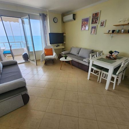 Matin Apartment Sea View Durrës Exteriör bild