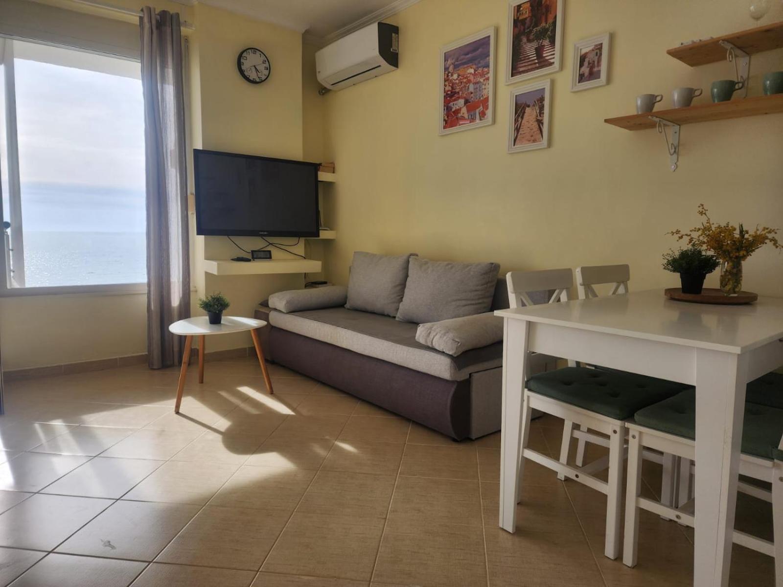Matin Apartment Sea View Durrës Exteriör bild