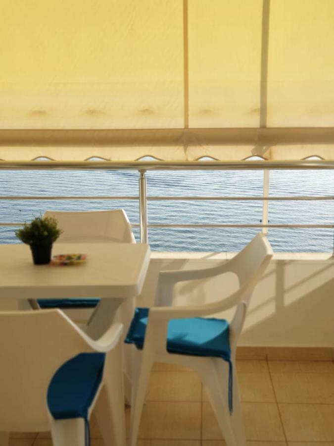 Matin Apartment Sea View Durrës Exteriör bild