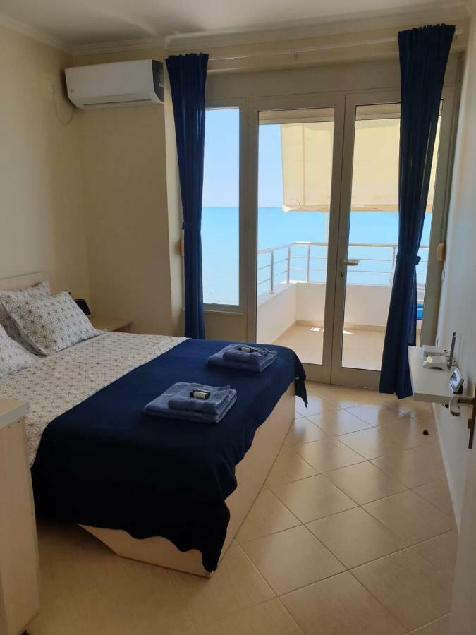 Matin Apartment Sea View Durrës Exteriör bild